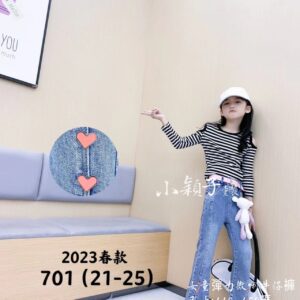 【台灣現貨】女童 中大童 時尚彈力微喇牛仔褲