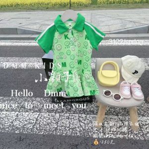 【台灣現貨】中小童 女童滿版笑臉Polo連衣裙