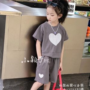 【台灣現貨】中大童 男女童 棋盤格愛心套裝